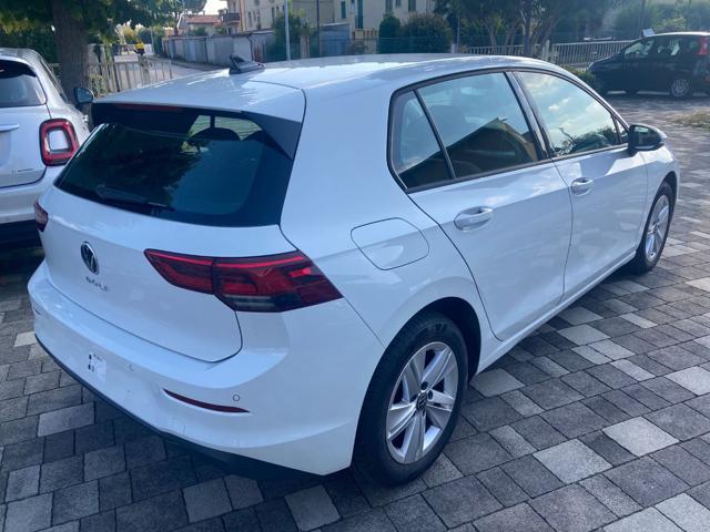 Volkswagen Golf 1.5 TGI 130CV DSG Life - foto 4 di 14