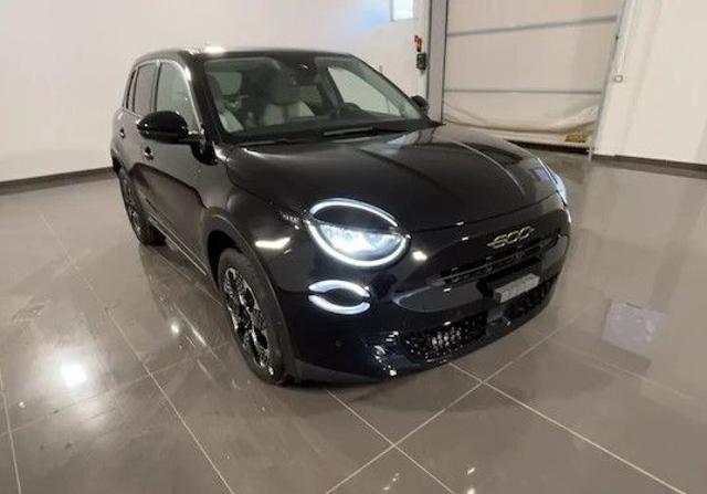 Fiat 600 1.2 100CV Hybrid DCT MHEV La Prima km 0 a MIRA