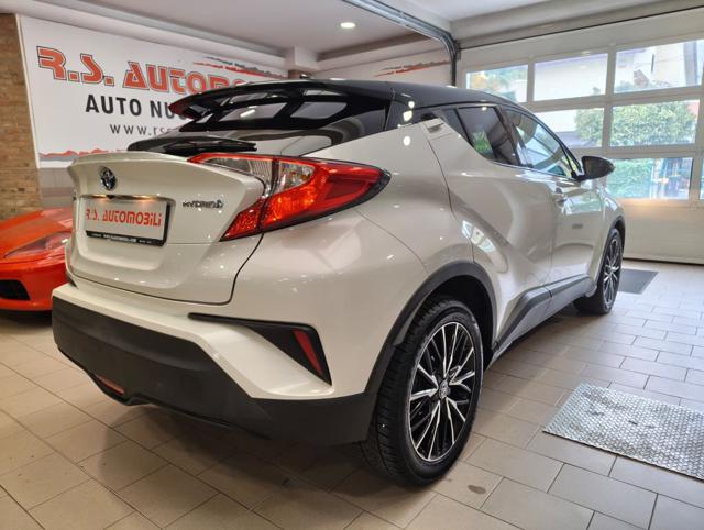 Toyota C-HR 1.8 Hybrid E-CVT Trend - foto 3 di 15
