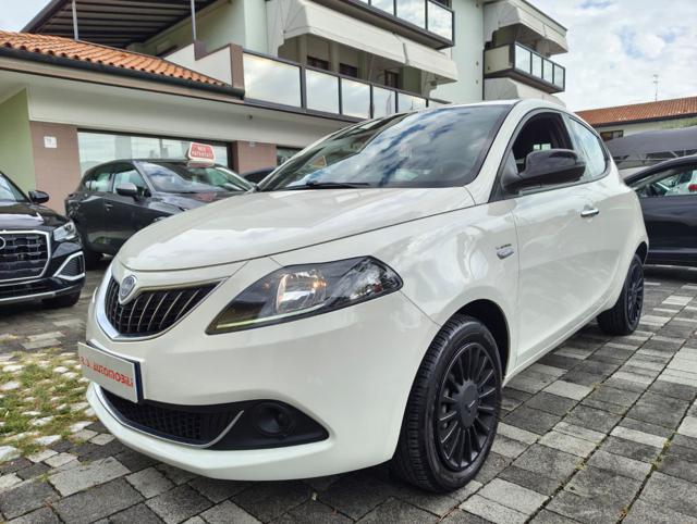 Lancia Ypsilon 1.2 69 CV 5 porte GPL Ecochic Gold, del 2021, 86.000 km, in vendita a Mira (VE)