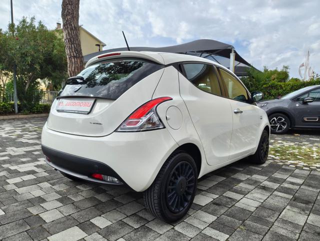 Lancia Ypsilon 1.2 69 CV 5 porte GPL Ecochic Gold - foto 4 di 13