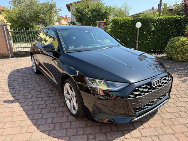 Audi A3 30 TFSI 1.5 MHEV S tronic Business Advanced, del 2025, 30.000 km, in vendita a Mira (VE)