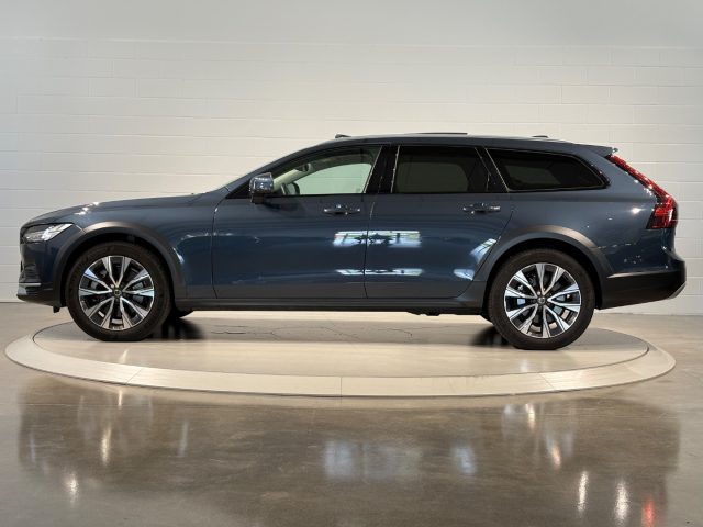 Volvo V90 Cross Country B4 2.0d AWD Plus Mild-Hybrid TETTO/PREZZO REALE - foto 2 di 4