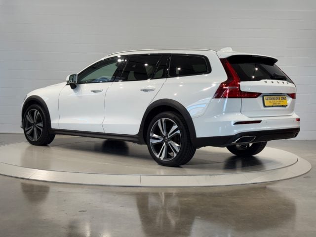 Volvo V60 Cross Country D4 AWD Geartronic Business Pro PREZZO REALE - foto 3 di 17