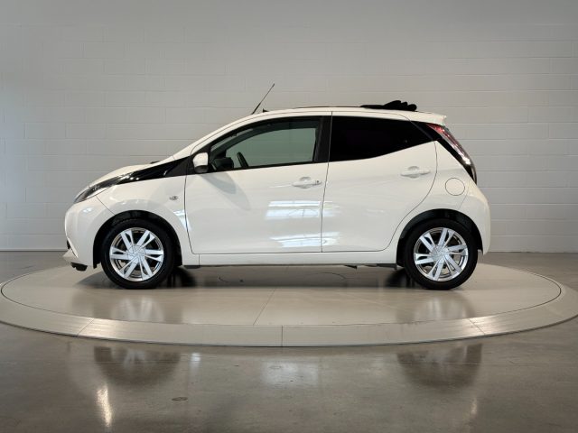 Toyota Aygo 1.0 VVT-i 69 CV 5 porte x-wave MMT PREZZO REALE - foto 2 di 4