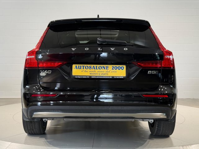 Volvo V60 Cross Country B5 AWD automatico Plus PREZZO REALE - foto 4 di 4
