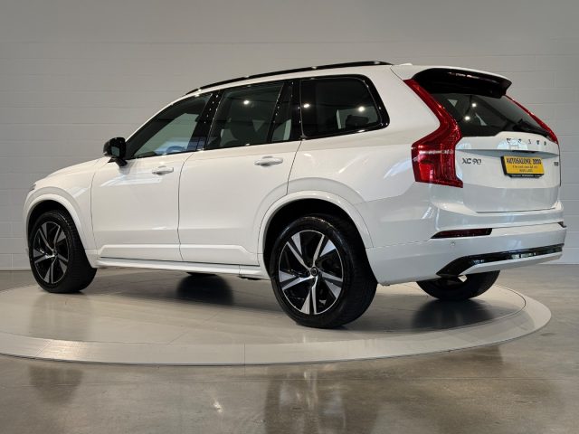 Volvo XC90 B5 d AWD 7 POSTI Ultimate Bright R Design - foto 3 di 4