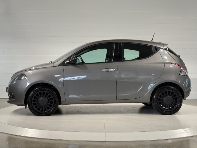 Lancia Ypsilon 1.2 69 CV 5 porte GPL Ecochic Silver PREZZO REALE - foto 2 di 4