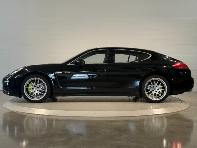 Porsche Panamera 3.0 S E-Hybrid SOSP.PNEUM./TAGL.PORSCHE/PREZ.REALE - foto 2 di 4