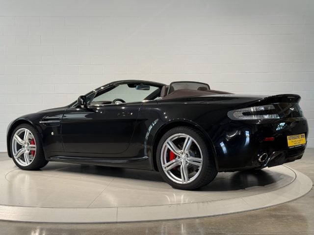 Aston Martin Vantage V8 Roadster Sportshift - foto 3 di 4