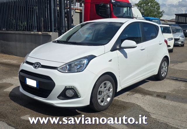 Hyundai i10 1.0 MPI Login A/T usato a FRATTAMINORE