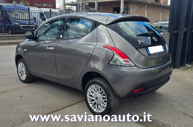 Lancia Ypsilon 0.9 TwinAir 85 CV 5 porte Metano Ecochic Gold - foto 4 di 4