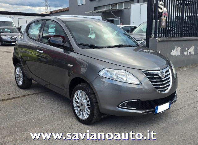 Lancia Ypsilon 0.9 TwinAir 85 CV 5 porte Metano Ecochic Gold - foto 2 di 4