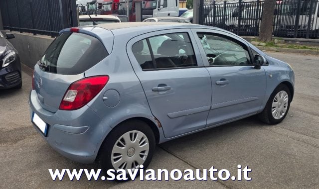Opel Corsa 1.2 5 porte Club - foto 3 di 4