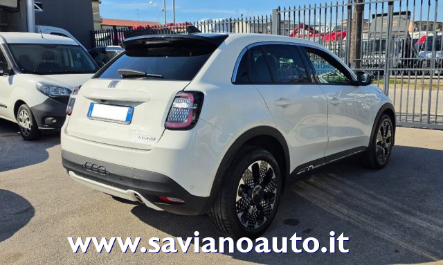 Fiat 600 Hybrid 110 CV DCT MHEV La Prima - foto 3 di 4