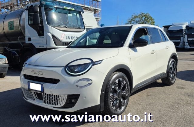 Fiat 600 Hybrid 110 CV DCT MHEV La Prima, del 2025, 32.000 km, in vendita a Frattaminore (NA)