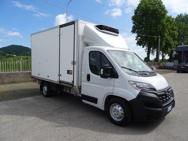 Opel Movano 35q.li Maxi 140hp PL Cella 3.70 -20� Doppia Temp. usato a MASER