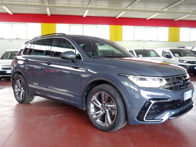 Volkswagen Tiguan 2.0 TDI 150 CV SCR DSG R-Line usato a MASER