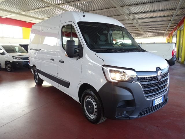 Renault Master 33 Q.LI 2.3 dCi 135 PM-TM Furgone Ice Plus usato a MASER