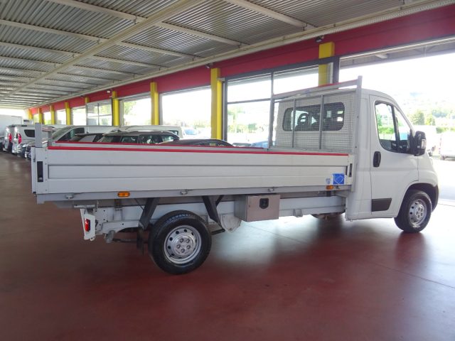 Peugeot Boxer 35Q2.2BlueHDi140 S&S PLM Cassone 3.70 Portata15..5 - foto 4 di 4
