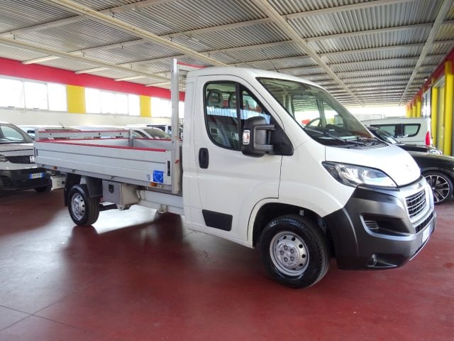 Peugeot Boxer 35Q2.2BlueHDi140 S&S PLM Cassone 3.70 Portata15..5 usato a MASER