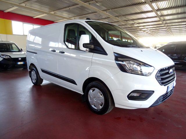 Ford Transit Custom 300 2.0 EcoBlue Hybrid 130 PC Furgone Trend, del 2023, 103.000 km, in vendita a Maser (TV)