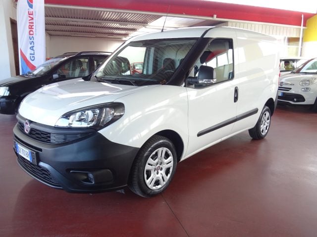 Fiat Doblo Doblò1.6MJT 105CV PC-TN 3Posti Lounge, del 2022, 114.000 km, in vendita a Maser (TV)
