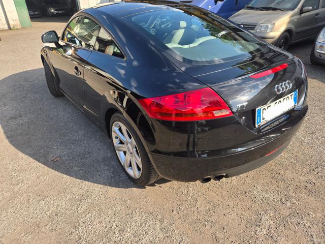 Audi TT Coup� 2.0 TFSI S tronic - foto 4 di 4
