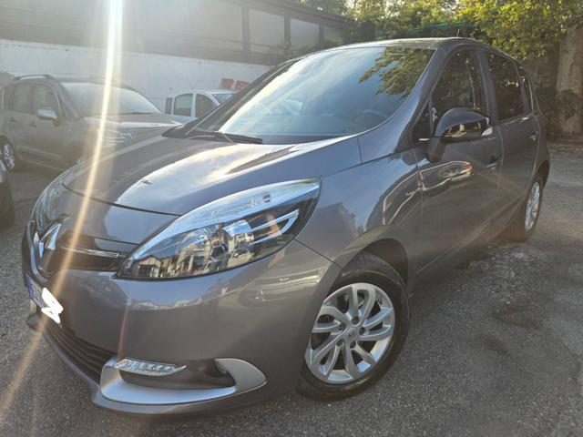 Renault Scenic Scénic XMod 1.5 dCi 110CV Limited, del 2015, 147.000 km, in vendita a Piacenza (PC)