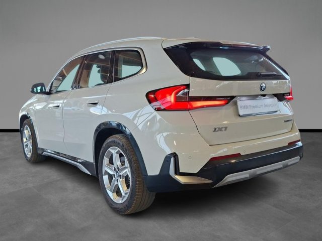 BMW iX1 xDrive 30 xLine - foto 4 di 4
