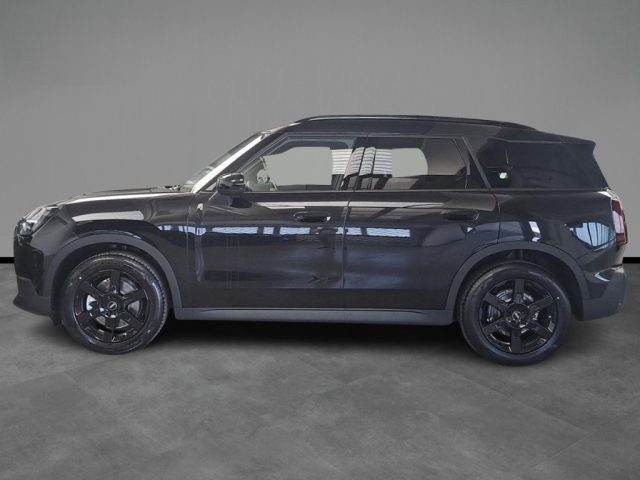 MINI Mini C Blackyard Countryman - foto 2 di 4