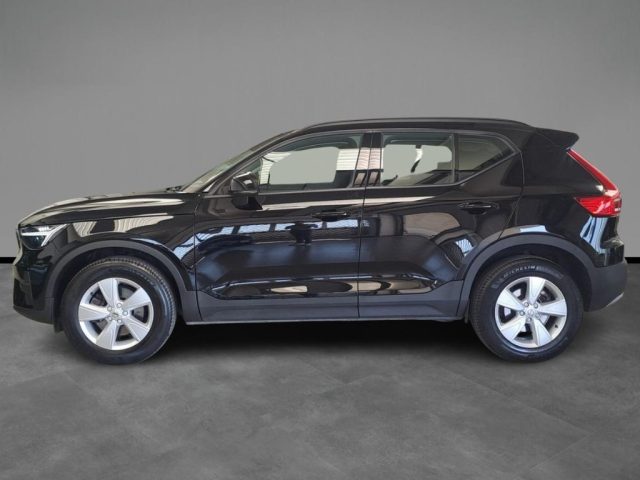 Volvo XC40 B3 automatico - foto 2 di 4