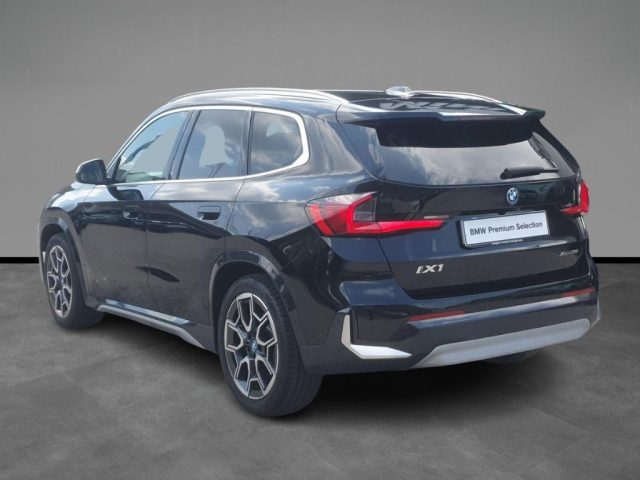 BMW iX1 xDrive 30 xLine - foto 4 di 4