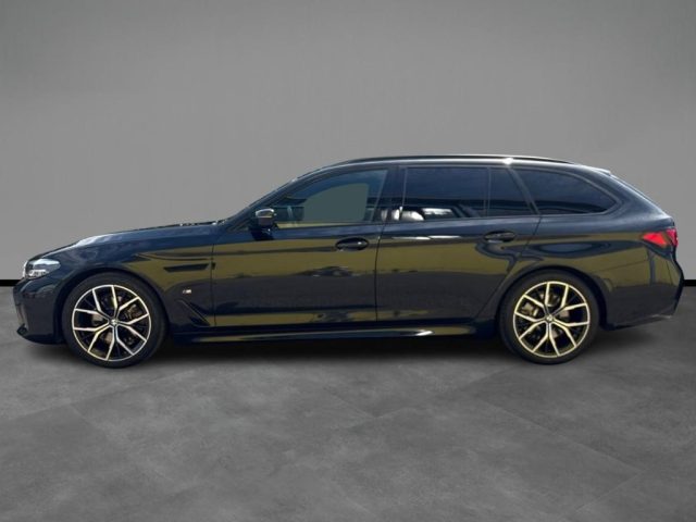 BMW 520 d 48V Touring Msport Aut. - foto 3 di 4