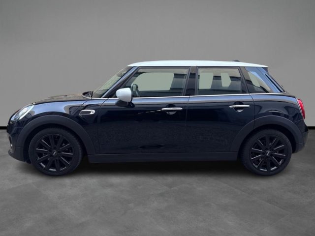 MINI Cooper 1.5 5 porte Aut. - foto 3 di 4