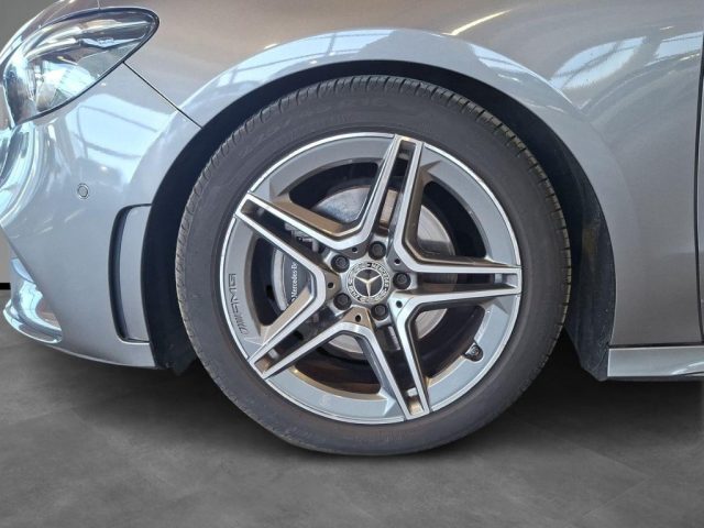 Mercedes-Benz B 180 d Premium - foto 4 di 4