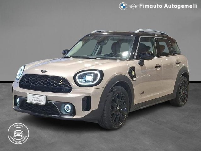 MINI Countryman 1.5 Cooper SE Yours Countryman ALL4 night edition, del 2023, 38.578 km, in vendita a Verona (VR)