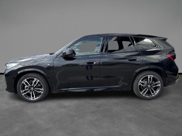 BMW iX1 xDrive 30 Msport Aut. - foto 3 di 4