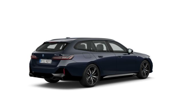 BMW 530 e xDrive Touring Msport Aut. - foto 2 di 4