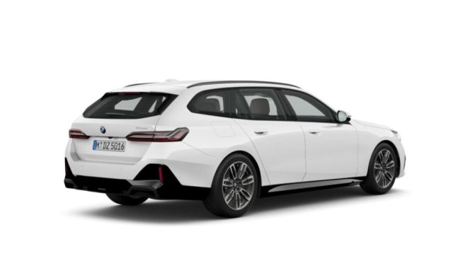 BMW 520 i 48V sDrive Touring Msport - foto 2 di 4