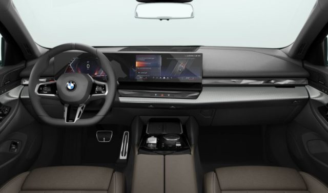 BMW 520 i 48V sDrive Touring Msport - foto 4 di 4