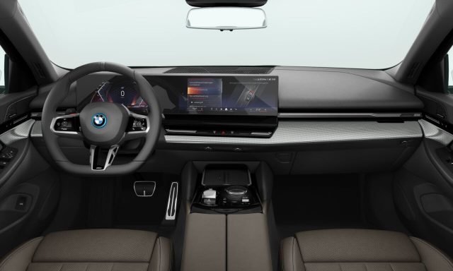 BMW 530 e xDrive Touring Msport Pro Aut. - foto 3 di 4