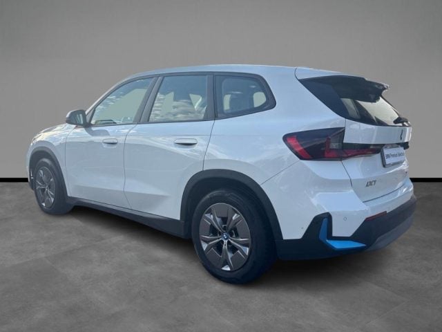 BMW iX1 xDrive 30 - foto 4 di 4
