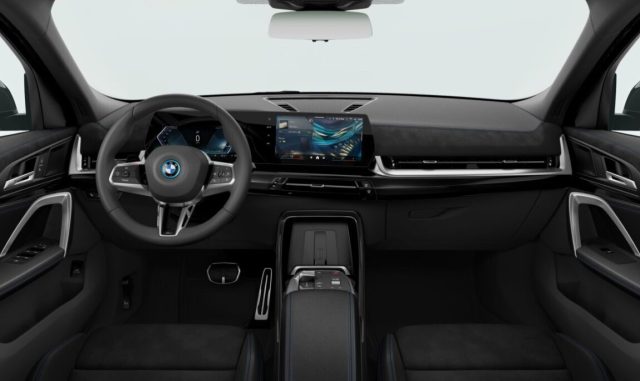 BMW iX2 eDrive 20 Special Edition - foto 4 di 4
