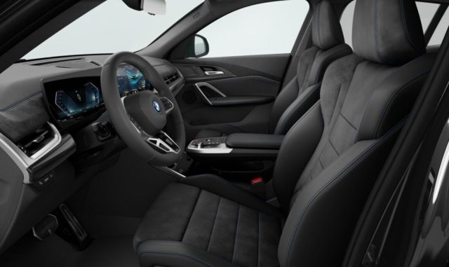 BMW iX2 eDrive 20 Special Edition - foto 3 di 4