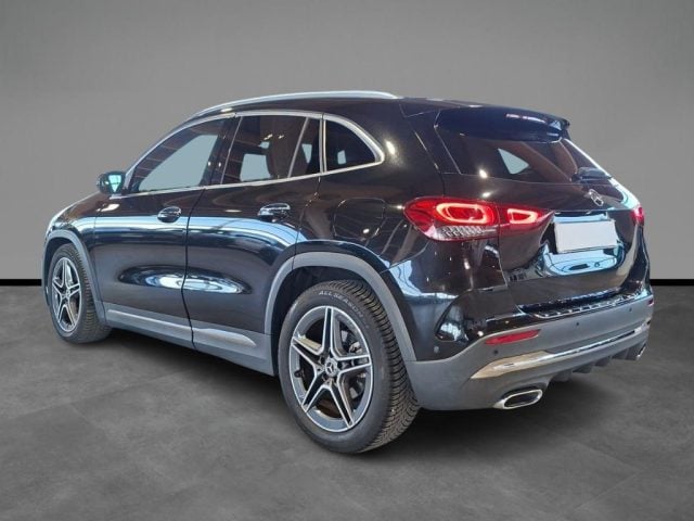 Mercedes-Benz GLA 200 d Automatic 4Matic Premium - foto 3 di 4