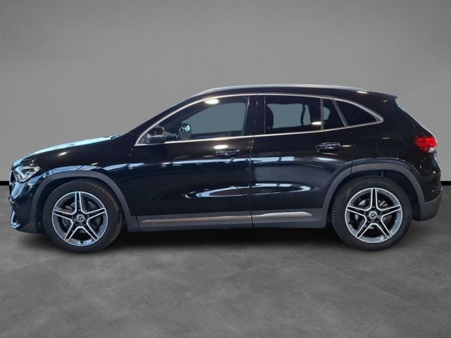 Mercedes-Benz GLA 200 d Automatic 4Matic Premium - foto 2 di 4