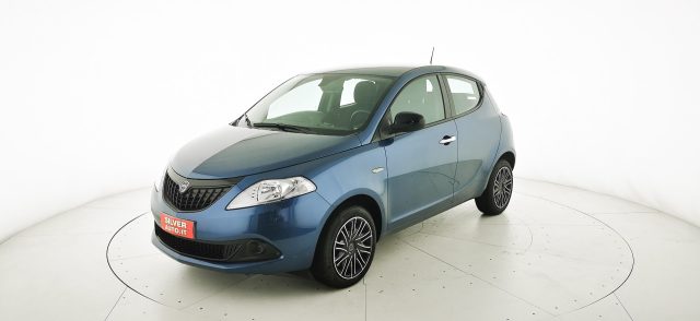 Lancia Ypsilon 1.0 FireFly 5 porte S&S Hybrid Gold - foto 3 di 4