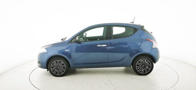 Lancia Ypsilon 1.0 FireFly 5 porte S&S Hybrid Gold - foto 4 di 4