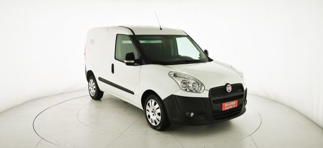 Fiat Doblo Dobl� 2.0 MJT PC-TN Cargo Lamierato SX E5+ usato a CREMA